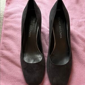 Stuart Weitzman Dark Suede Heels grey 
Like new